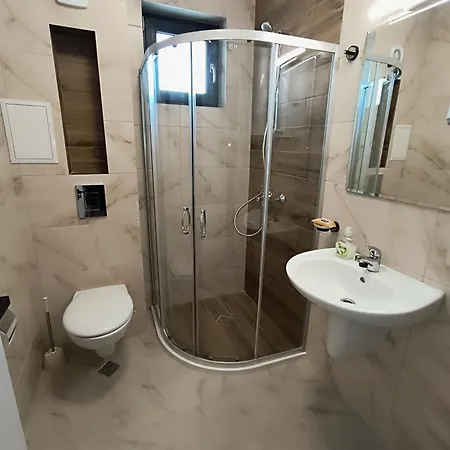 公寓 10 улица македония 33 *