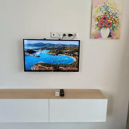 10 улица македония 33